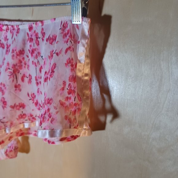 VICTORIA'S SECRET VINTAGE 2PC Floral Chantilly Lace Camisole & Shorts Set_Large - Picture 12 of 14